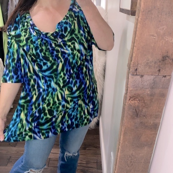 American City Wear abstract print top blouse size 3X - Picture 1 of 5